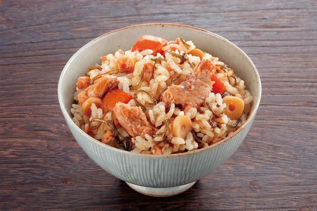 ベル食品　炊き込みご飯の素　鮭　180ｇ